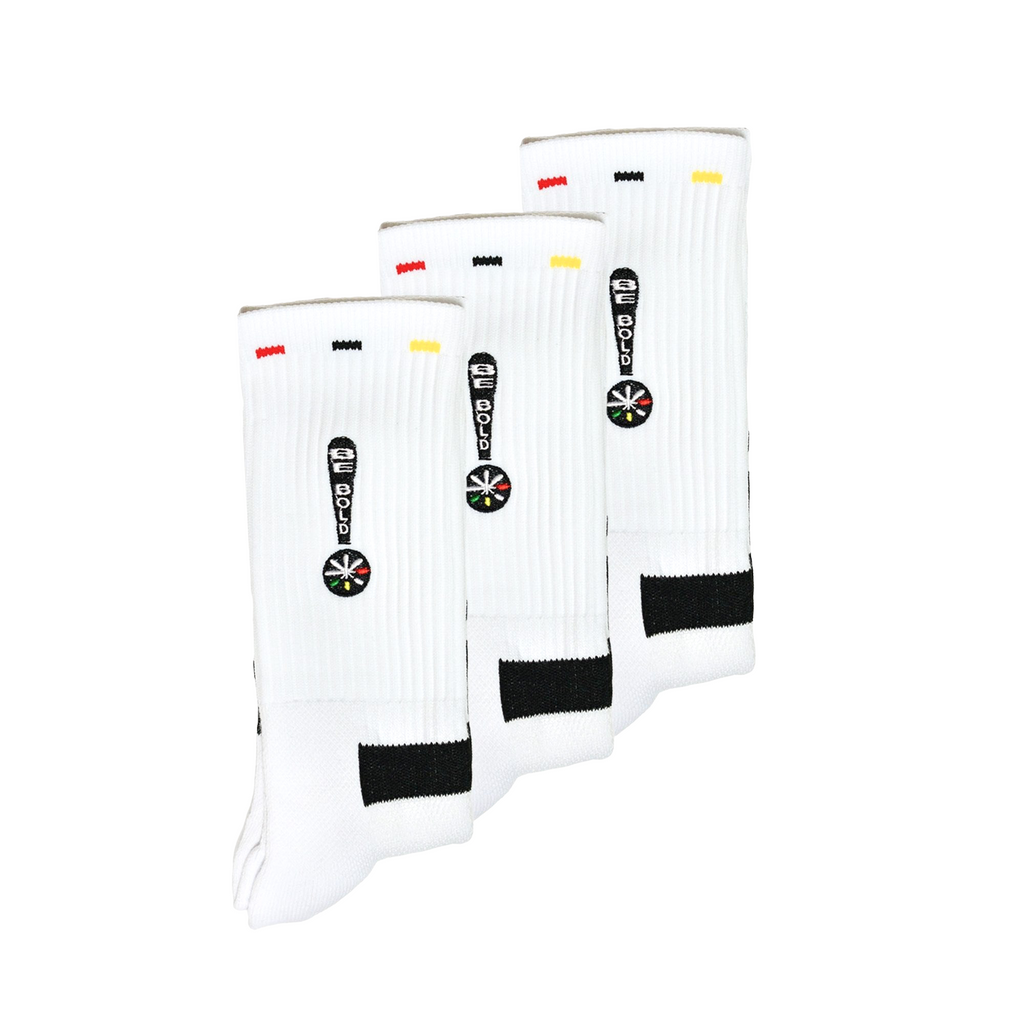 Emowa performance socks are designed to unleash your athletic side. With compression-like fitting and a seamless toe design, our moisture-wicking socks are ideal for whatever active lifestyle you’re into.