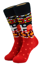Designing socks inspired by symbolic cultural elements in Africa. All socks aren’t created the same. Shop from our line of combed cotton and Egyptian cotton socks for both men and women. Refresh your wardrobe with some colorful African print dress socks.